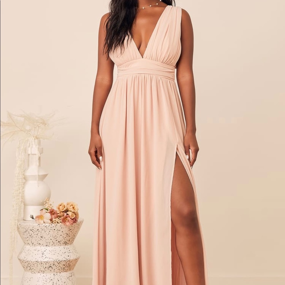 NWT Lulu’s Heavenly Hues Blush Maxi Dress